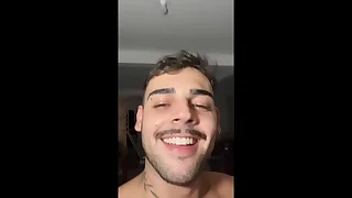 VENDENDO MEU LEITE PARA PUTO SUBMISSO